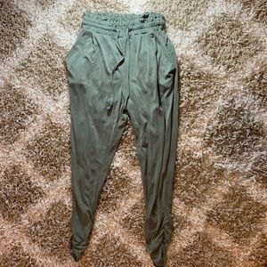 American Eagle Joggers